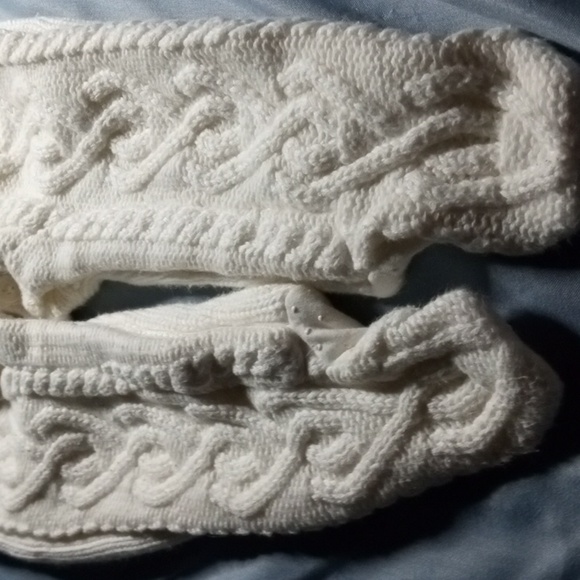 Like New, Baby Gap 3-6 Months Cable Knit Sweater Footed Onesie Coverall - Picture 2 of 13